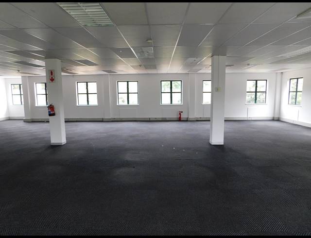 525M² OFFICE TO LET IN HYDE PARK